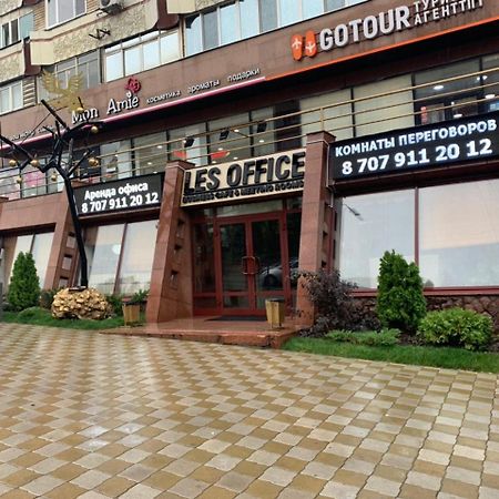 Les Mini Hotel Almaty Luaran gambar