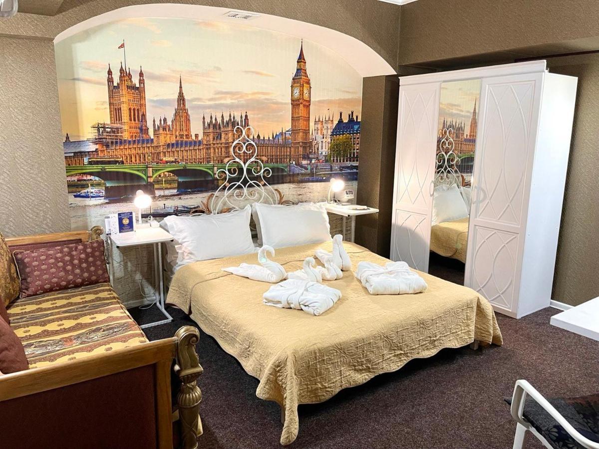 Les Mini Hotel Almaty Luaran gambar