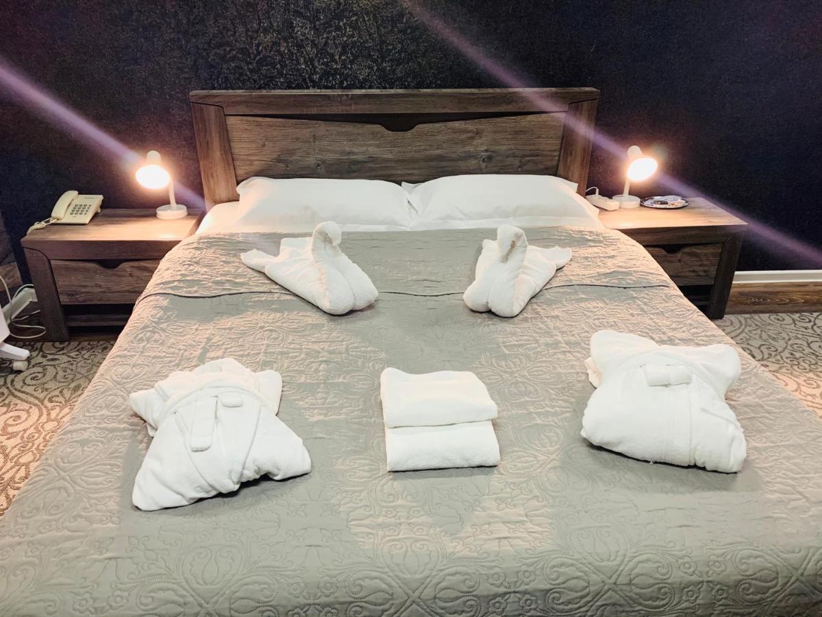 Les Mini Hotel Almaty Luaran gambar